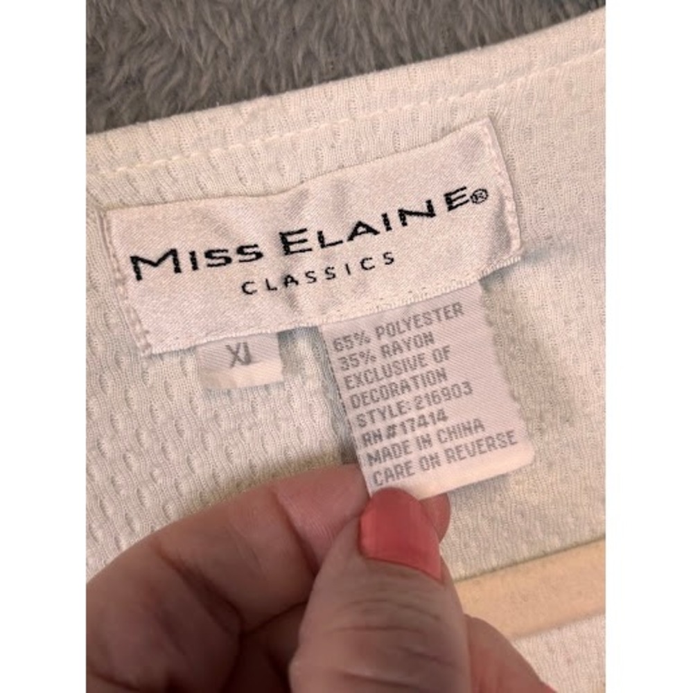 Miss Elaine Classics Mint Green Waffle Knit Floral Embroider 4 Button Nightgown - Picture 4 of 7